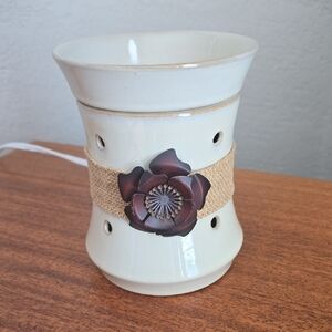 Scentsy Roselyn Full Size Wax Warmer Ivory Beige Tan w/ Burlap Band Metal Flower